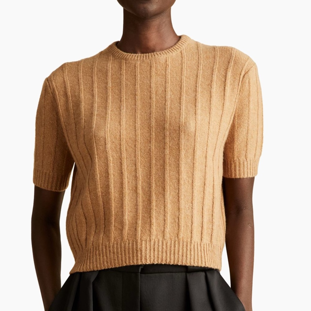 KHAITE Esmeralda Cashmere short-sleeved sweater. Size Large.